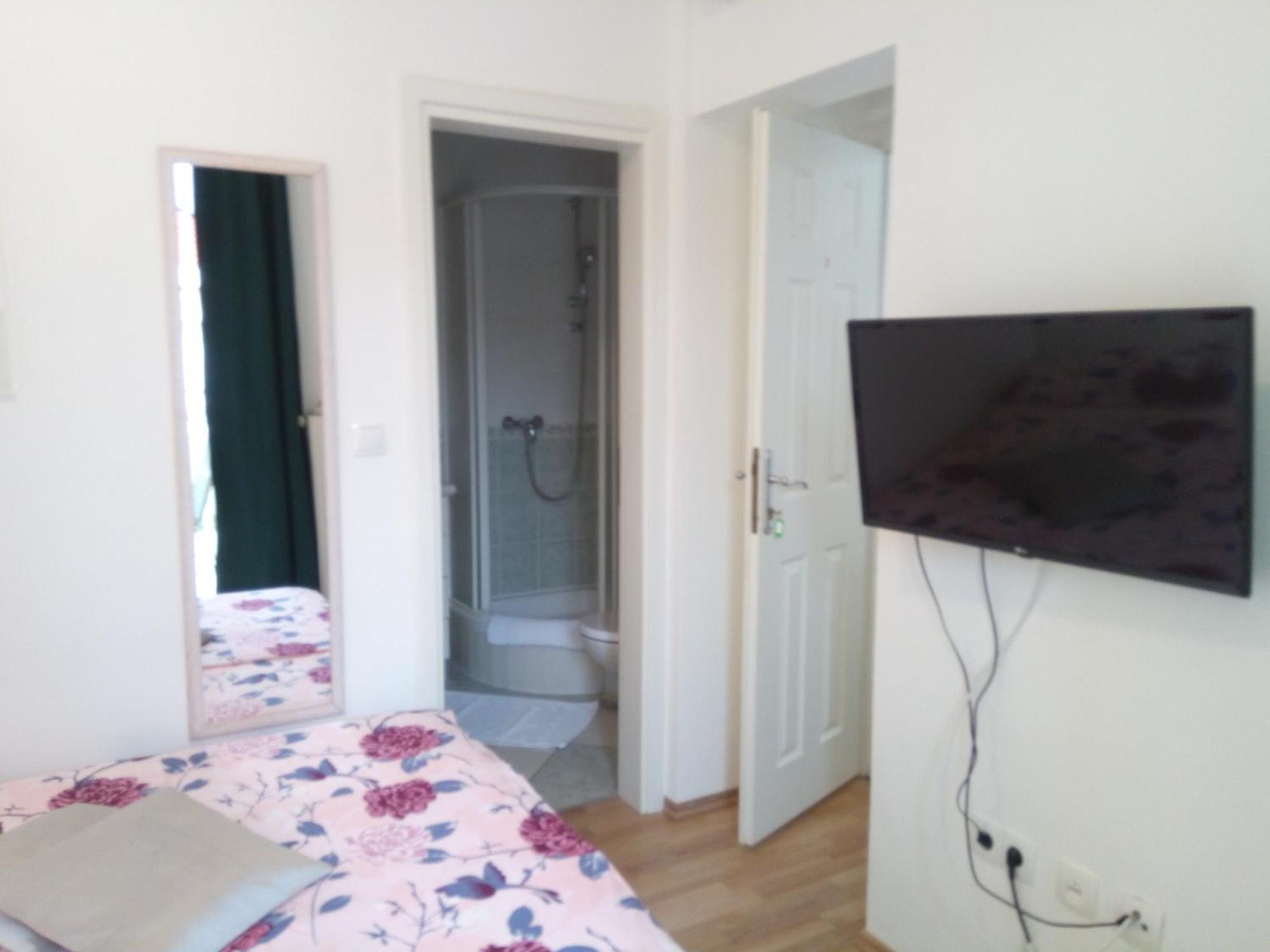 קרק Ana Rooms חדר תמונה