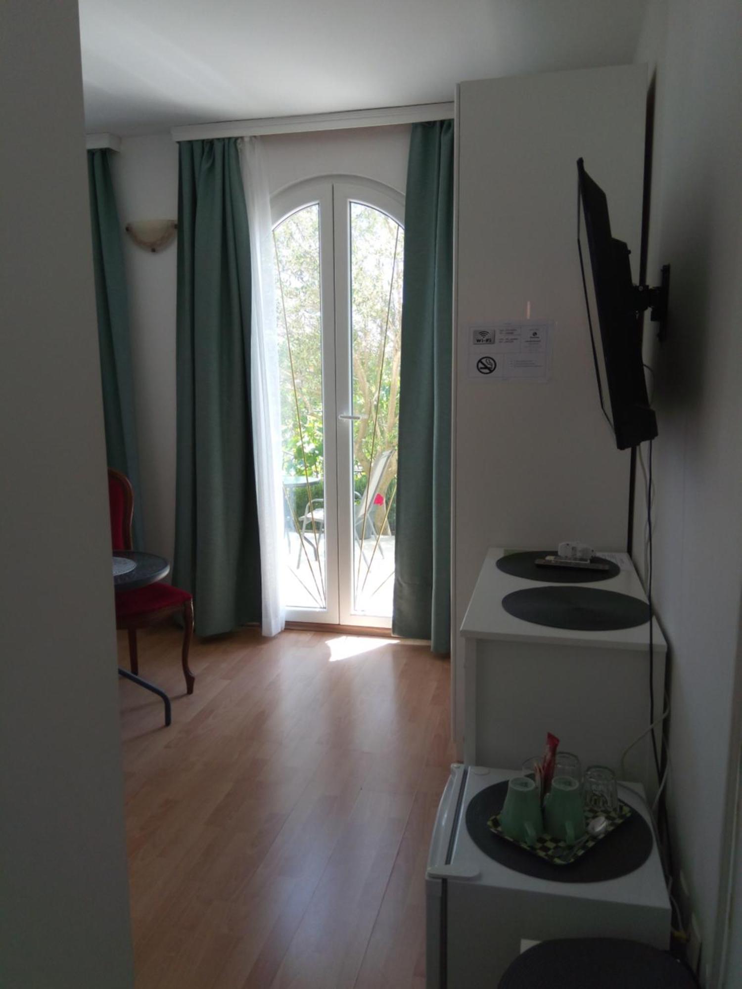 קרק Ana Rooms חדר תמונה